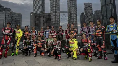 MotoGP 2026. Dorna sta pensando a uno stipendio minimo per i piloti della MotoGP. La cifra? 500mila euro