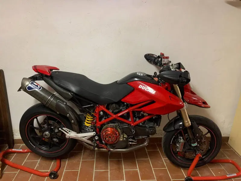 Ducati Hypermotard 1100 S (2007 - 09) (8)