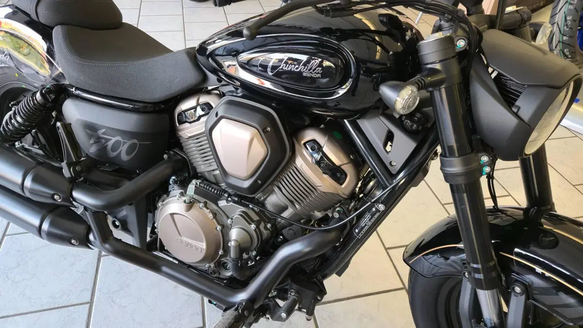 Benda Motorcycles Chinchilla 500 V2 (2025 - 26) (2)