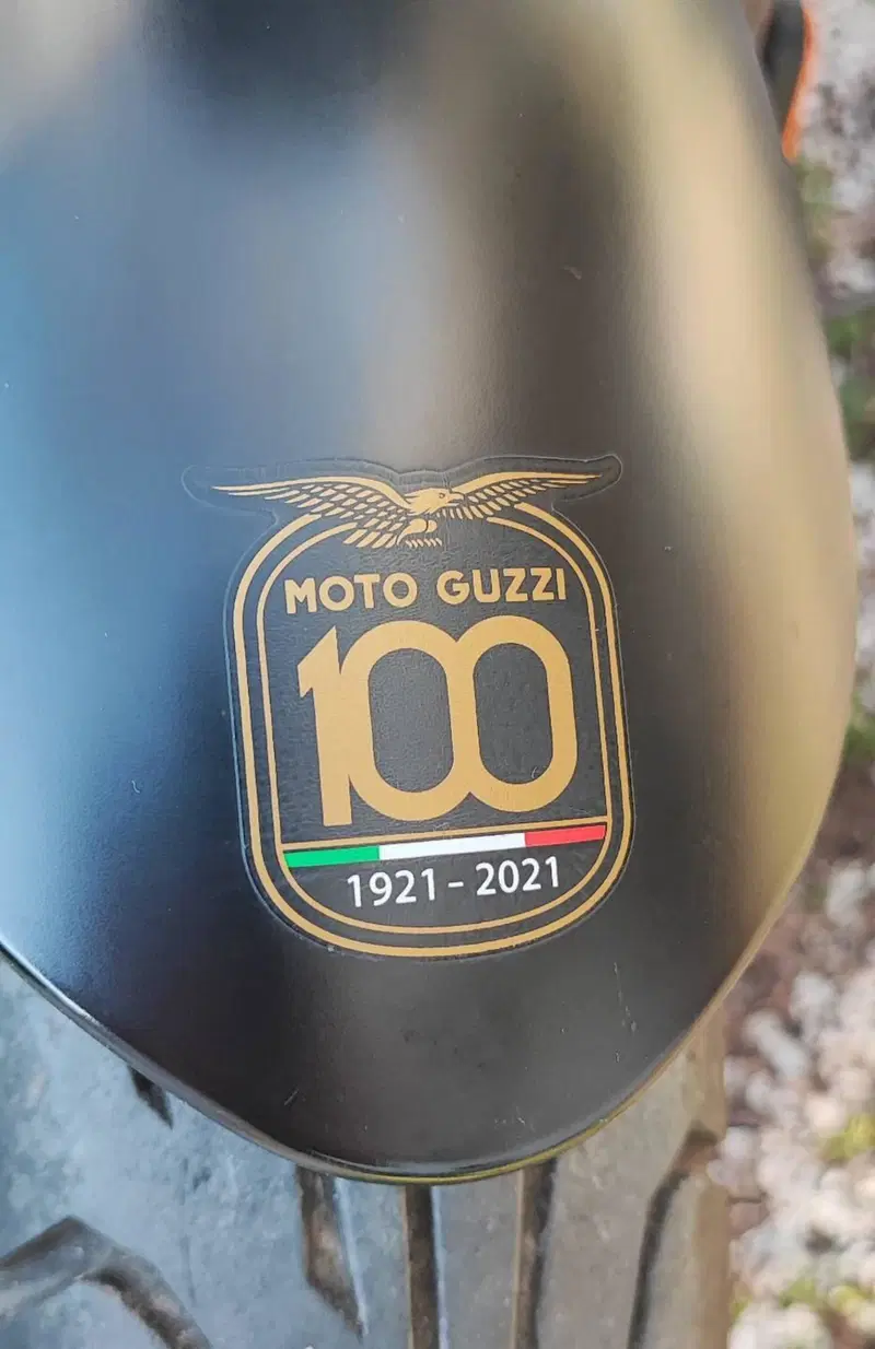 Moto Guzzi V7 850 Stone Special Abs (2021) (4)