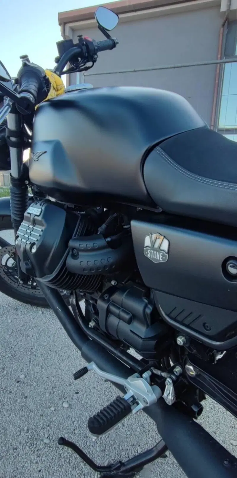 Moto Guzzi V7 850 Stone Special Abs (2021) (7)