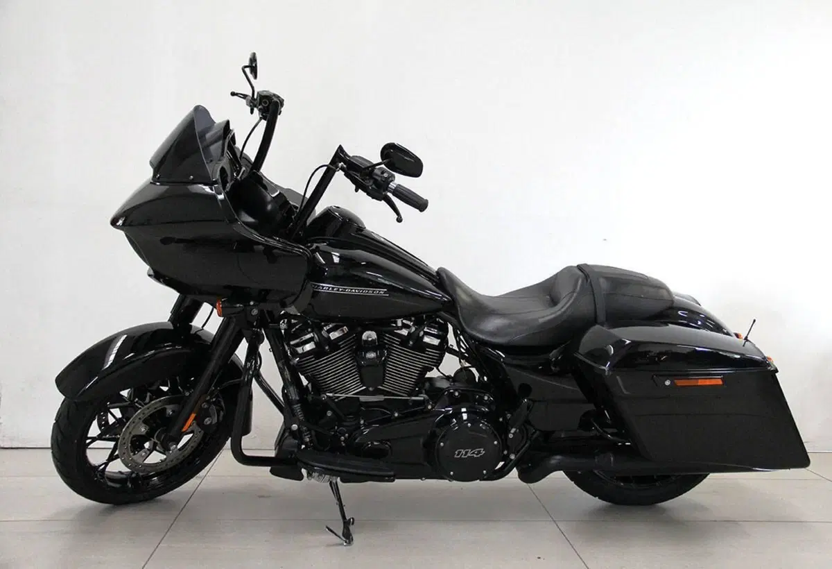 Harley-Davidson 114 Road Glide Special (2019 - 20) - FLTRXS (8)