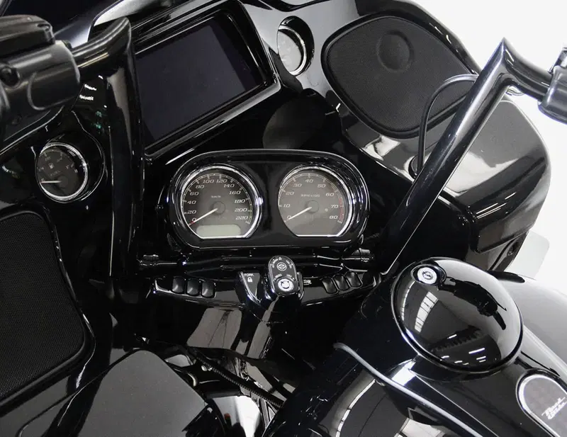 Harley-Davidson 114 Road Glide Special (2019 - 20) - FLTRXS (12)