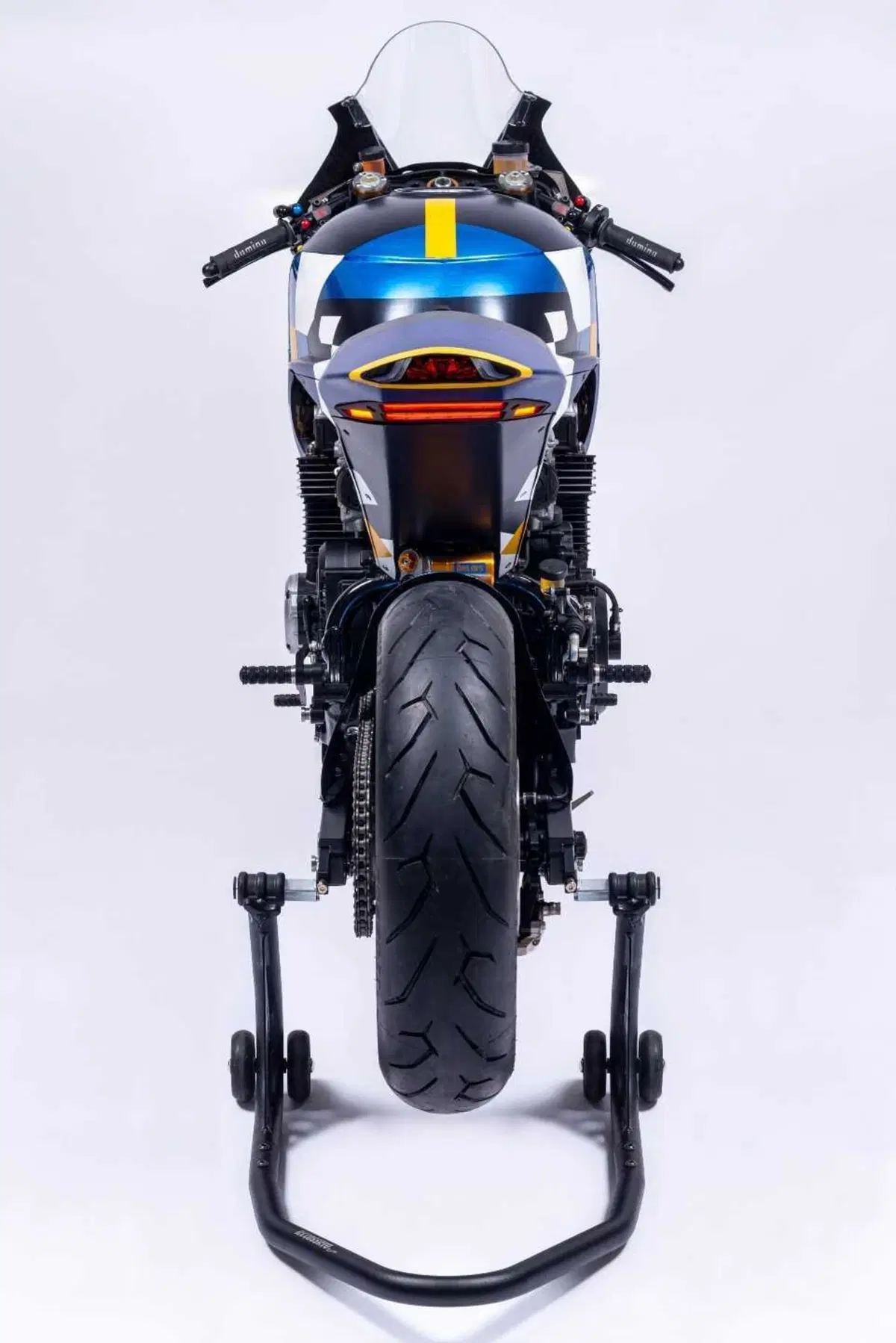 La Honda CB750 di Carriero Corse. Più Racer che Café, più che altro… più. Vi racconto la MC04, “very (20)