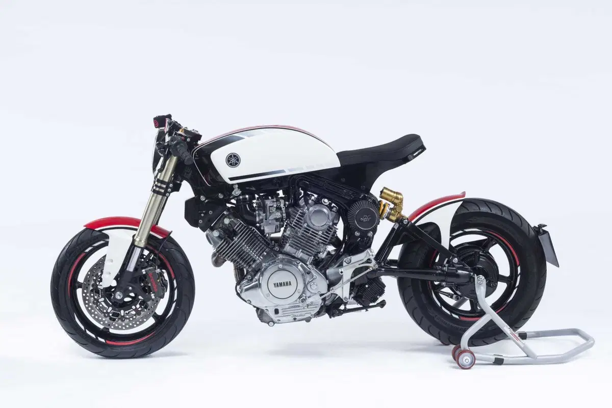 La Honda CB750 di Carriero Corse. Più Racer che Café, più che altro… più. Vi racconto la MC04, “very (26)