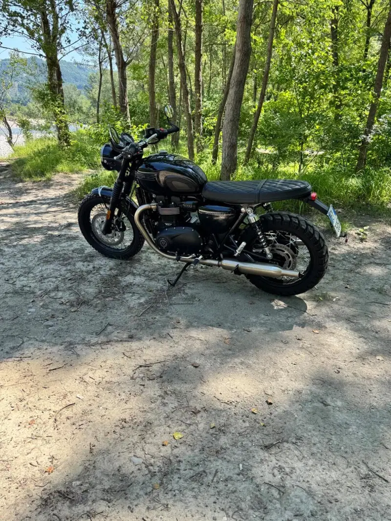 Triumph Bonneville T100 (2021 - 25) (4)