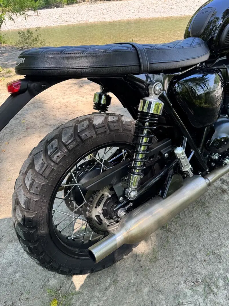 Triumph Bonneville T100 (2021 - 25) (8)