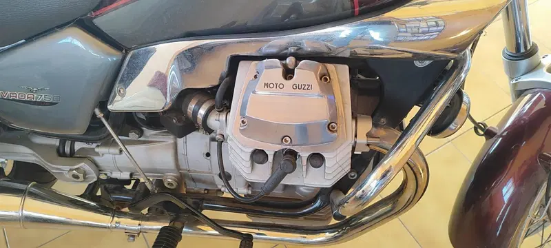 Moto Guzzi Nevada 750 Club (2002 - 06) (4)