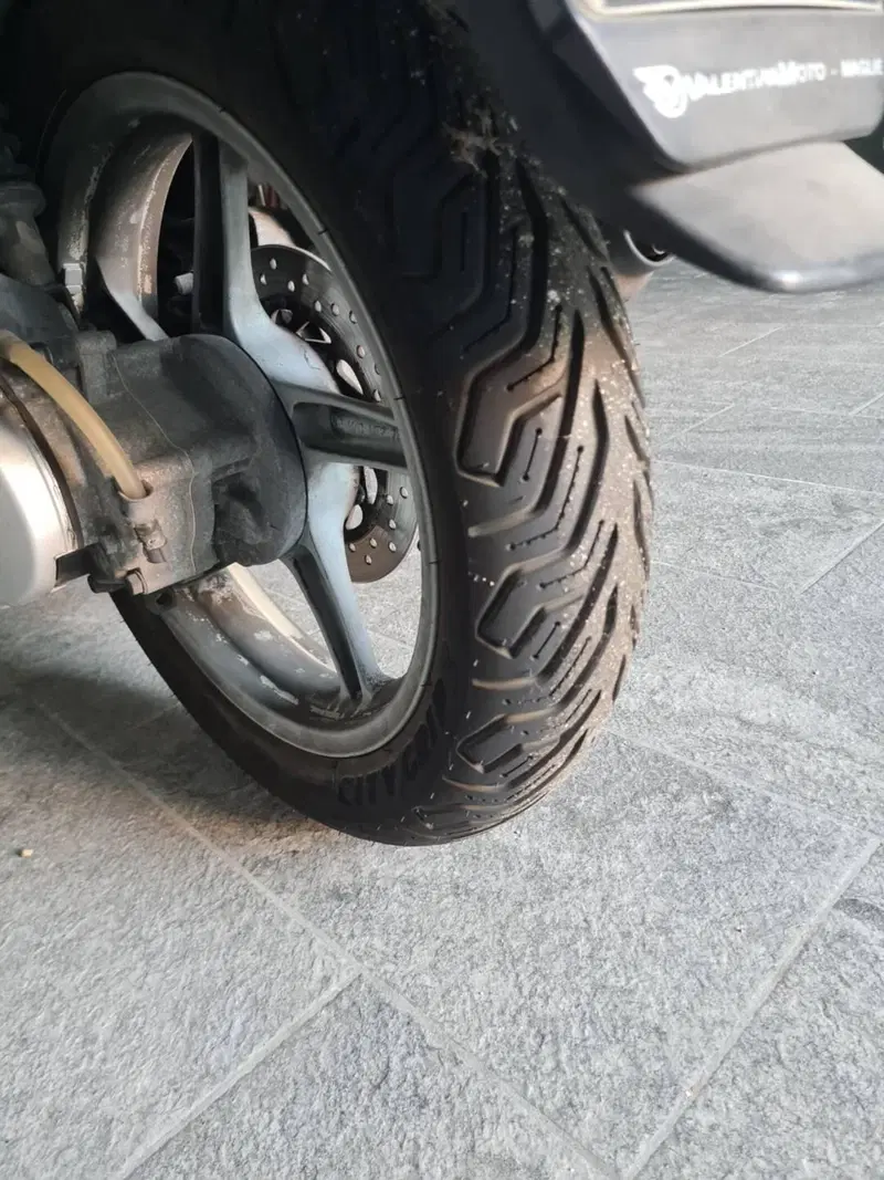 Honda SH 125 i (2009 - 12) (2)