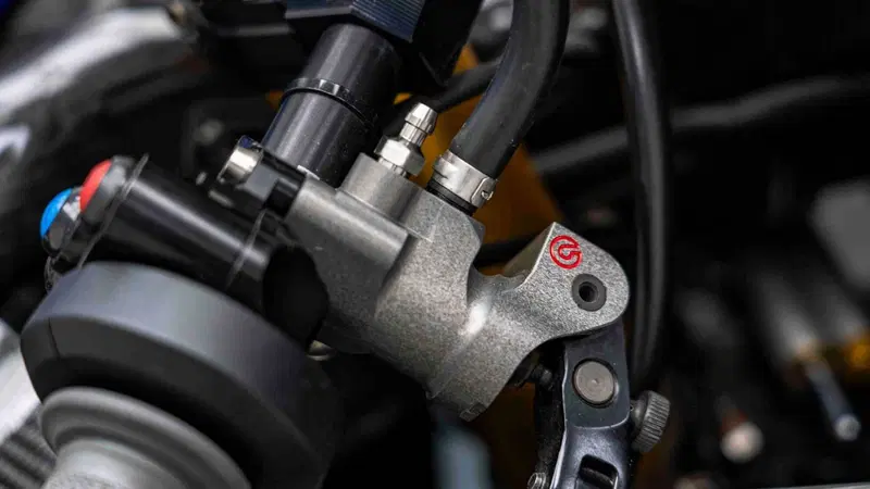 Bmw HP4 Race (2017 - 20) (19)