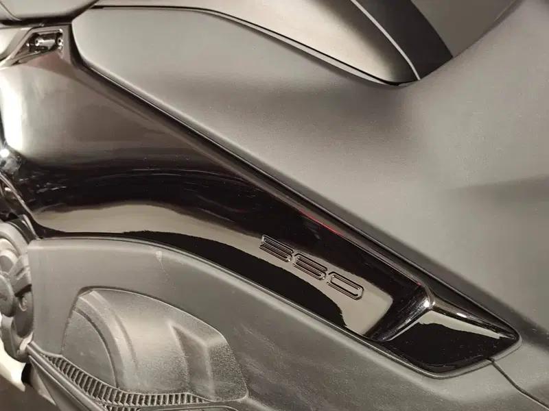 Yamaha T-Max 560 (2022 - 24) (15)