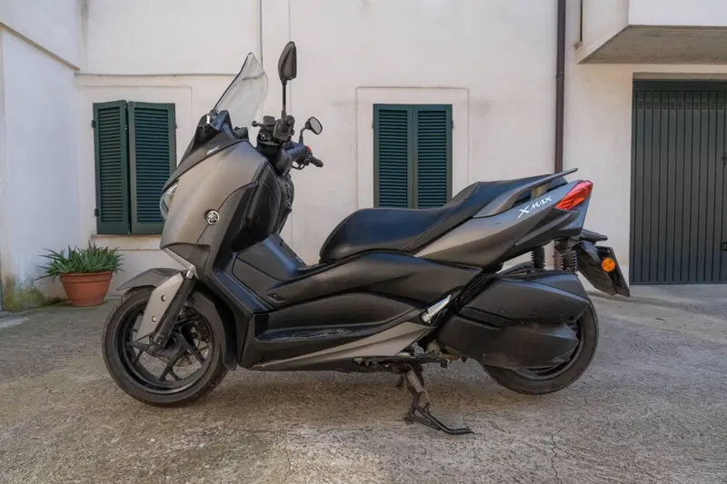 Yamaha X-Max 300 ABS (2017 - 20) (2)