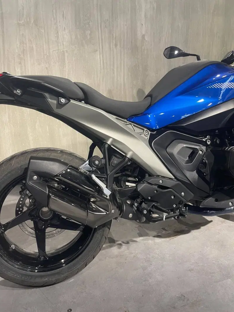 Bmw R 1300 R (2026) (3)
