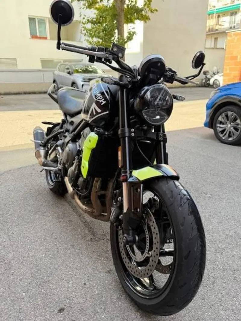 Triumph Trident 660 Triple Tribute Edition (2024) (7)