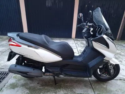 Kymco Downtown 300i ABS (2009 - 17) usata