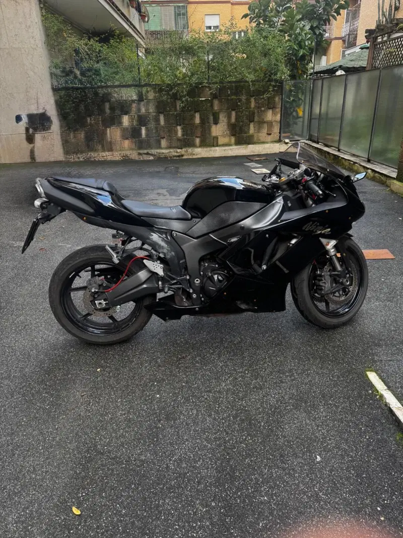 Kawasaki Ninja 600 ZX-6R (2007 - 08) (3)