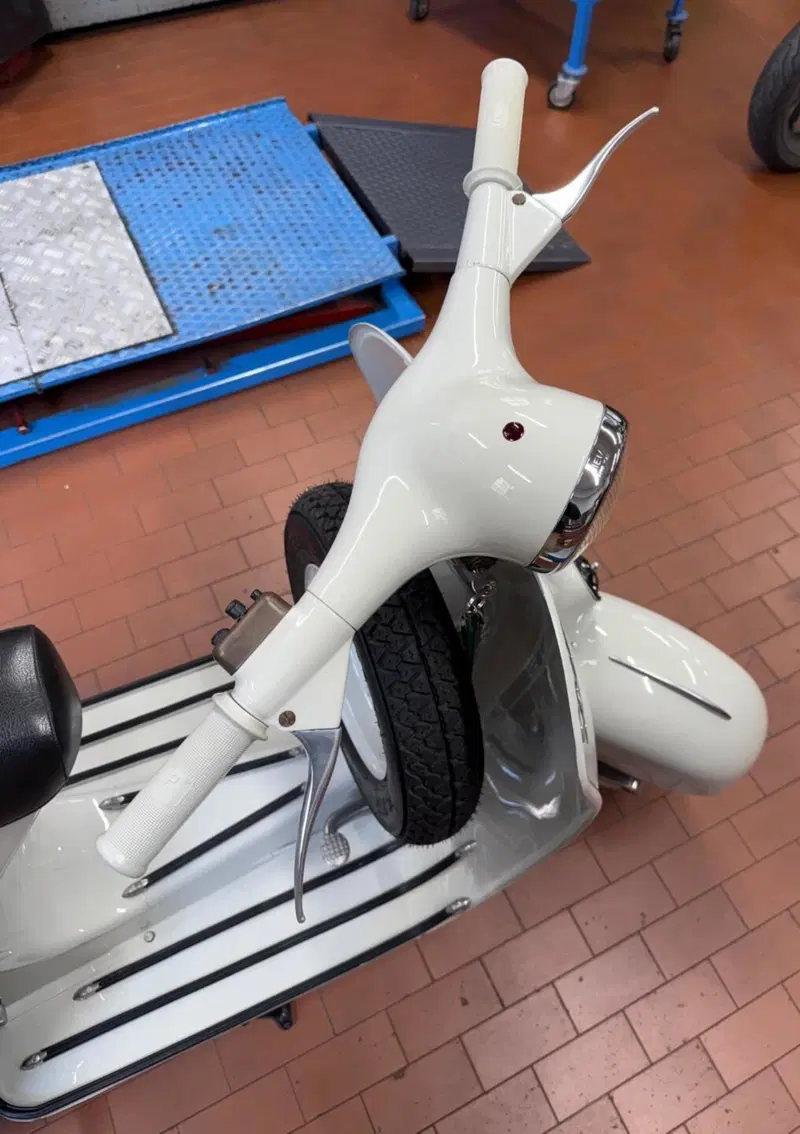 Piaggio Vespa (8)