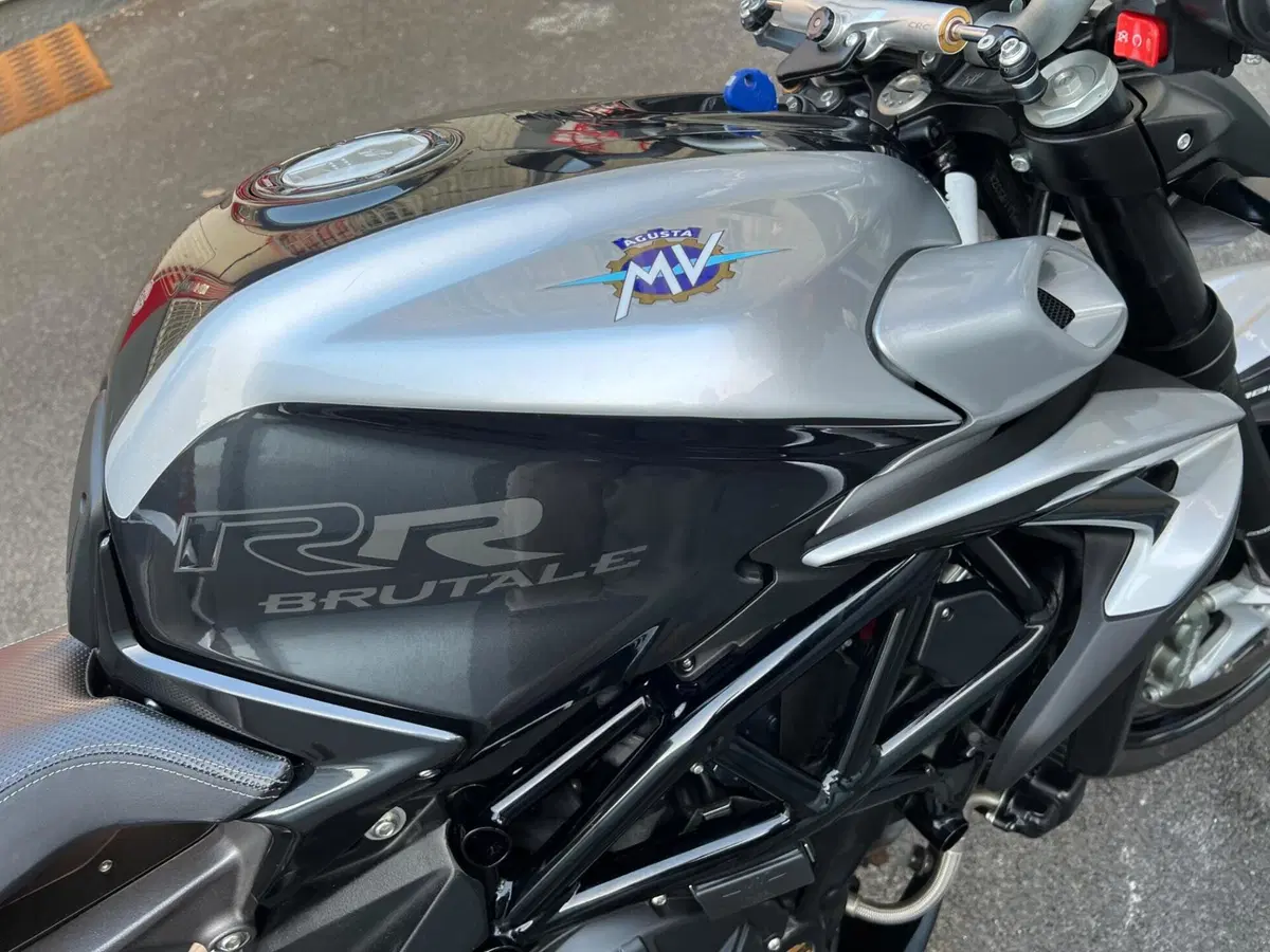 MV Agusta Brutale 800 (2020) (12)