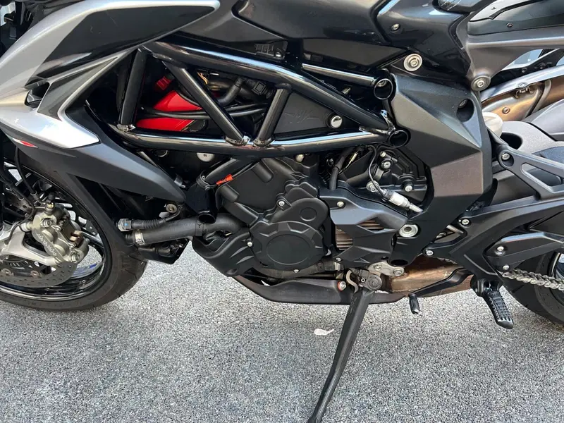 MV Agusta Brutale 800 (2020) (16)