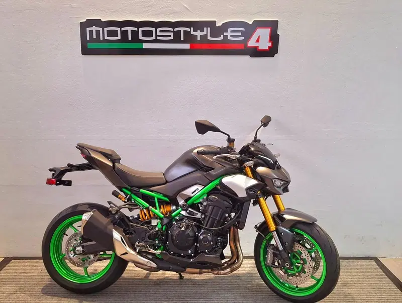 Kawasaki Z 900 SE (2025 - 26)