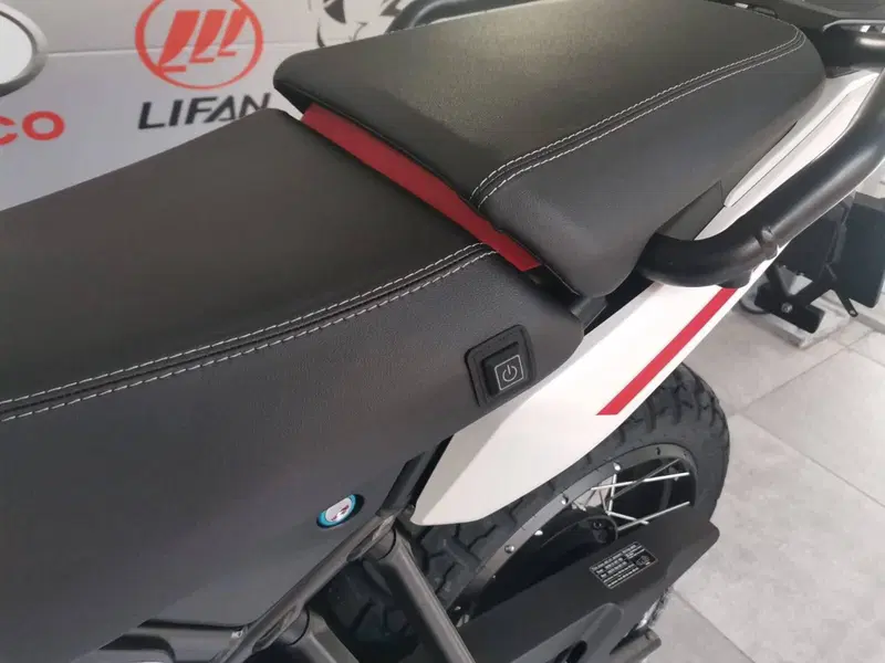 Moto Morini Allthrike 450 (2025 - 26) (5)