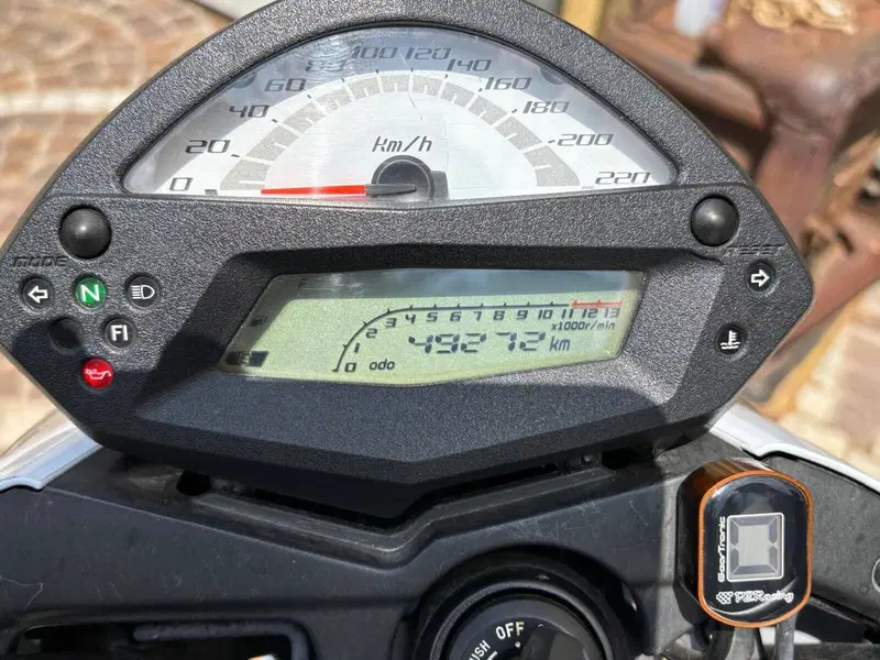 Kawasaki ER-6N (2006 - 09) (2)