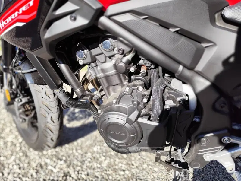 Honda CB 500 Hornet (2024 - 25) (6)
