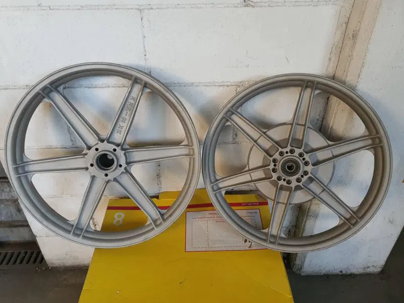 CERCHI IN LEGA BMW