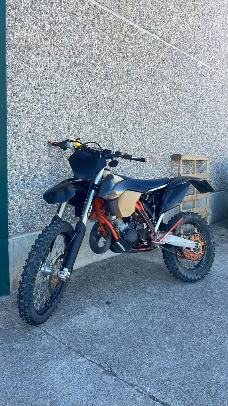 KTM 125 EXC (2015) (4)