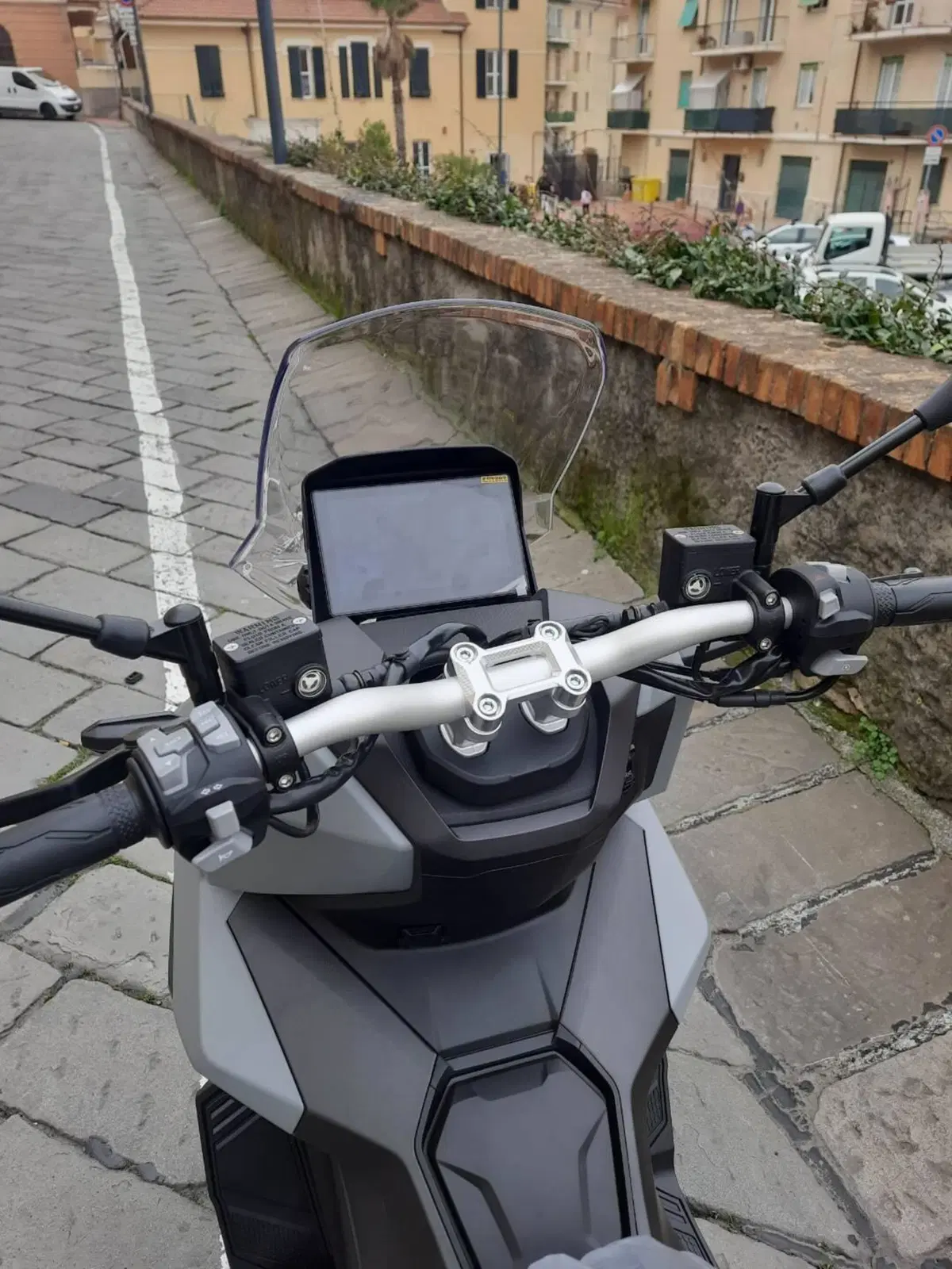 Um Italia Rockville 125 (2025 - 26) (8)