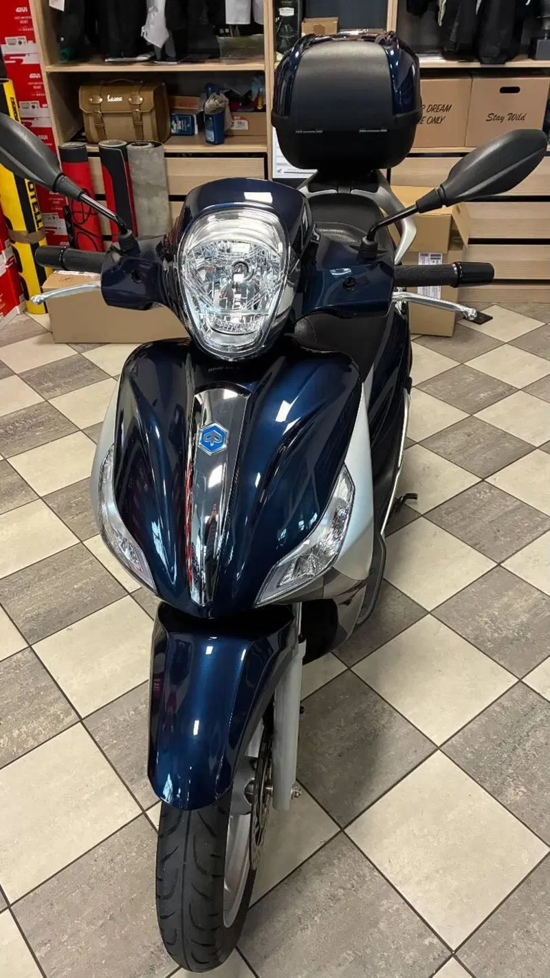 Piaggio Medley 150 ABS (2016 - 19) (3)