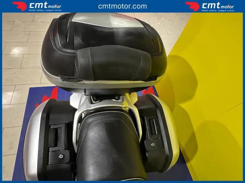 Yamaha FJR 1300 AE (2016 - 20) (13)