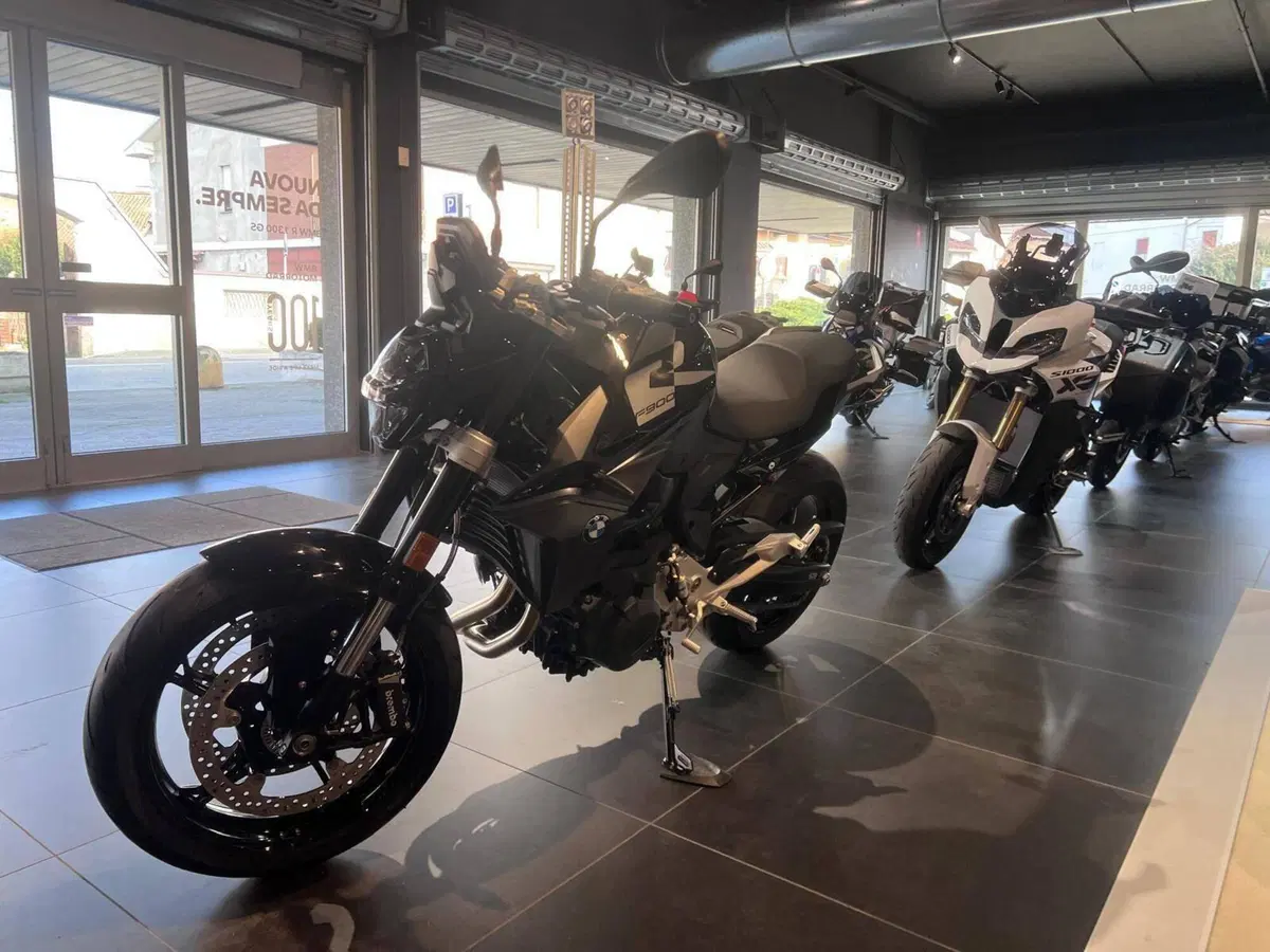 Bmw F 900 R (2025 - 26) (4)