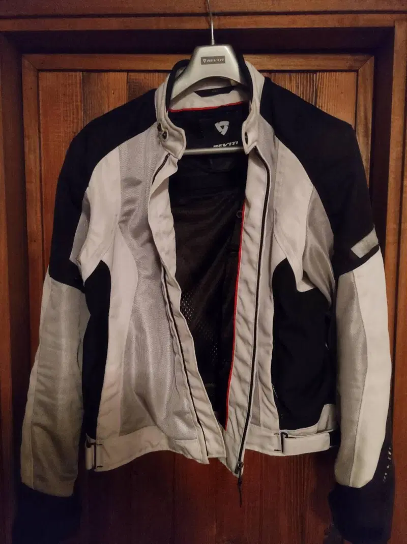 Giubbino estivo uomo revi't e scarpe ixs Rev'it!
