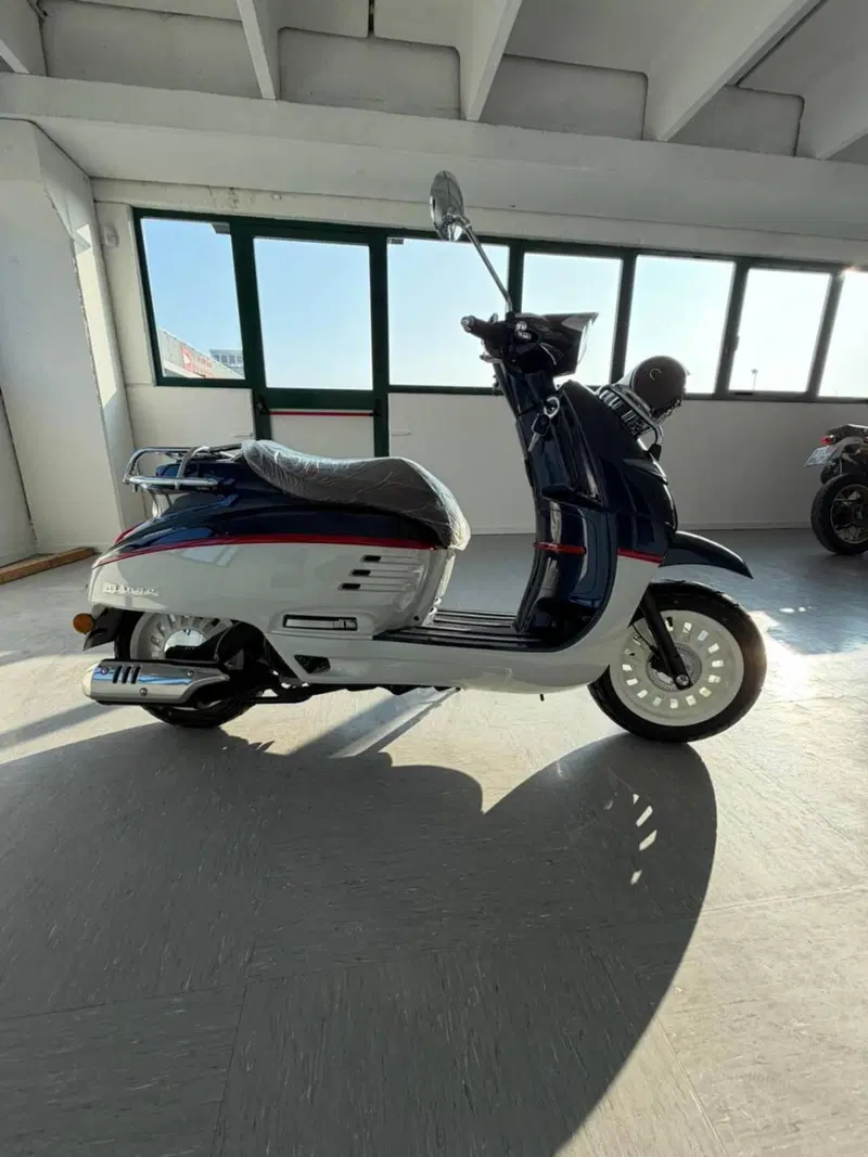 Peugeot Django 125 Classic TT (2025 - 26) (2)