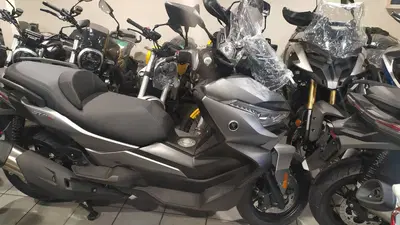 Voge Sfida SR4 MAX (2024 - 26) nuova