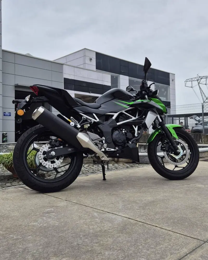 Kawasaki Z 125 (2021 - 24) (2)