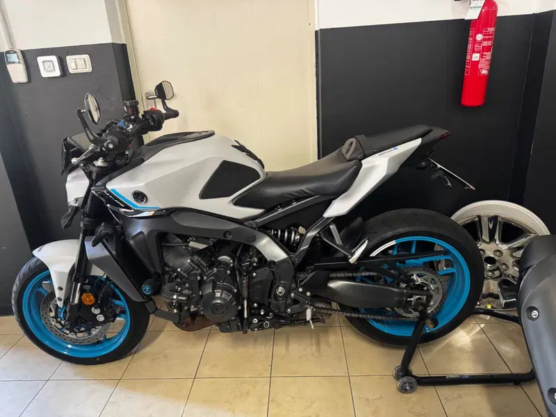 Yamaha MT-09 (2024 - 26) (5)