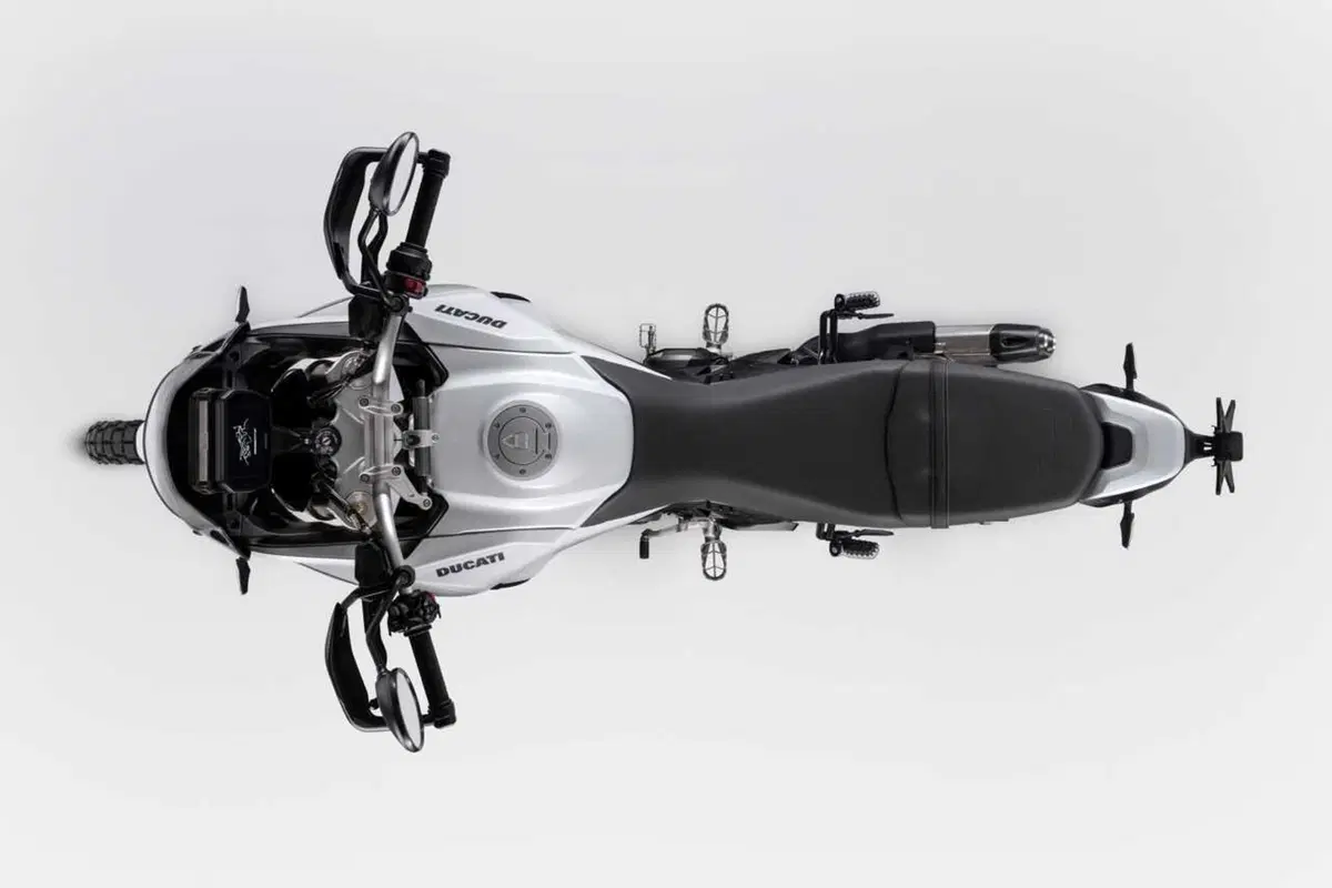 Ducati DesertX 2026: è tutta nuova! Com'è fatta e come cambia la adventure bolognese (8)