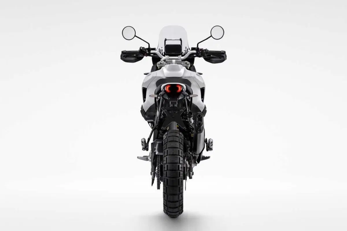 Ducati DesertX 2026: è tutta nuova! Com'è fatta e come cambia la adventure bolognese (10)
