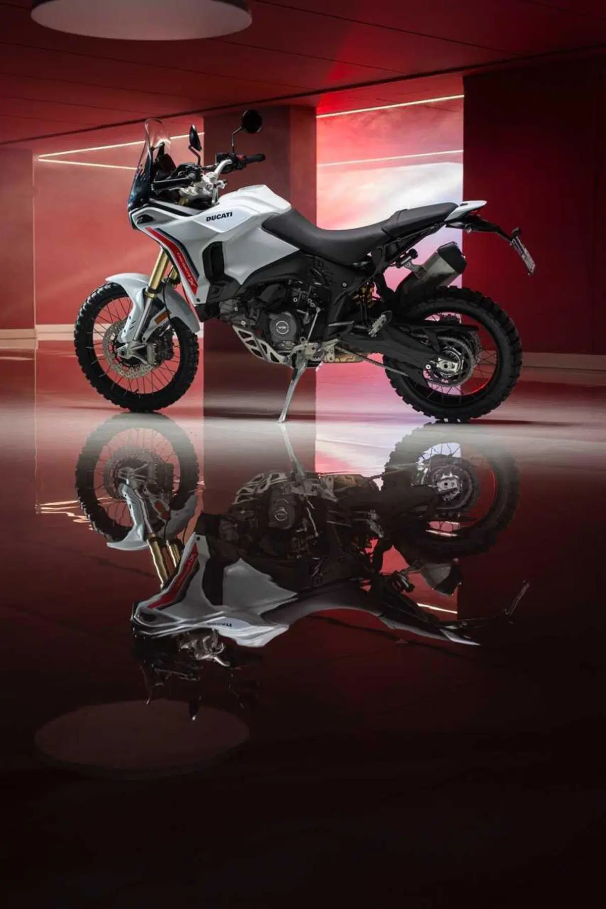 Ducati DesertX 2026: è tutta nuova! Com'è fatta e come cambia la adventure bolognese (33)
