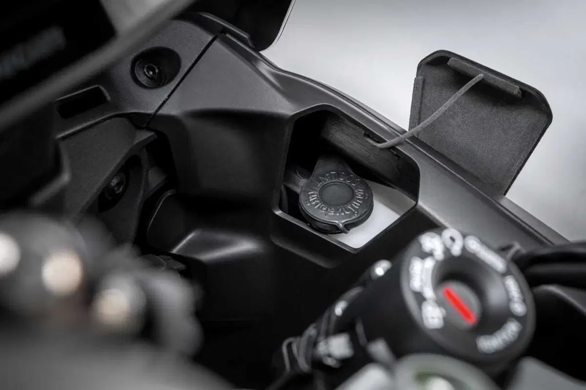 Ducati DesertX 2026: è tutta nuova! Com'è fatta e come cambia la adventure bolognese (43)