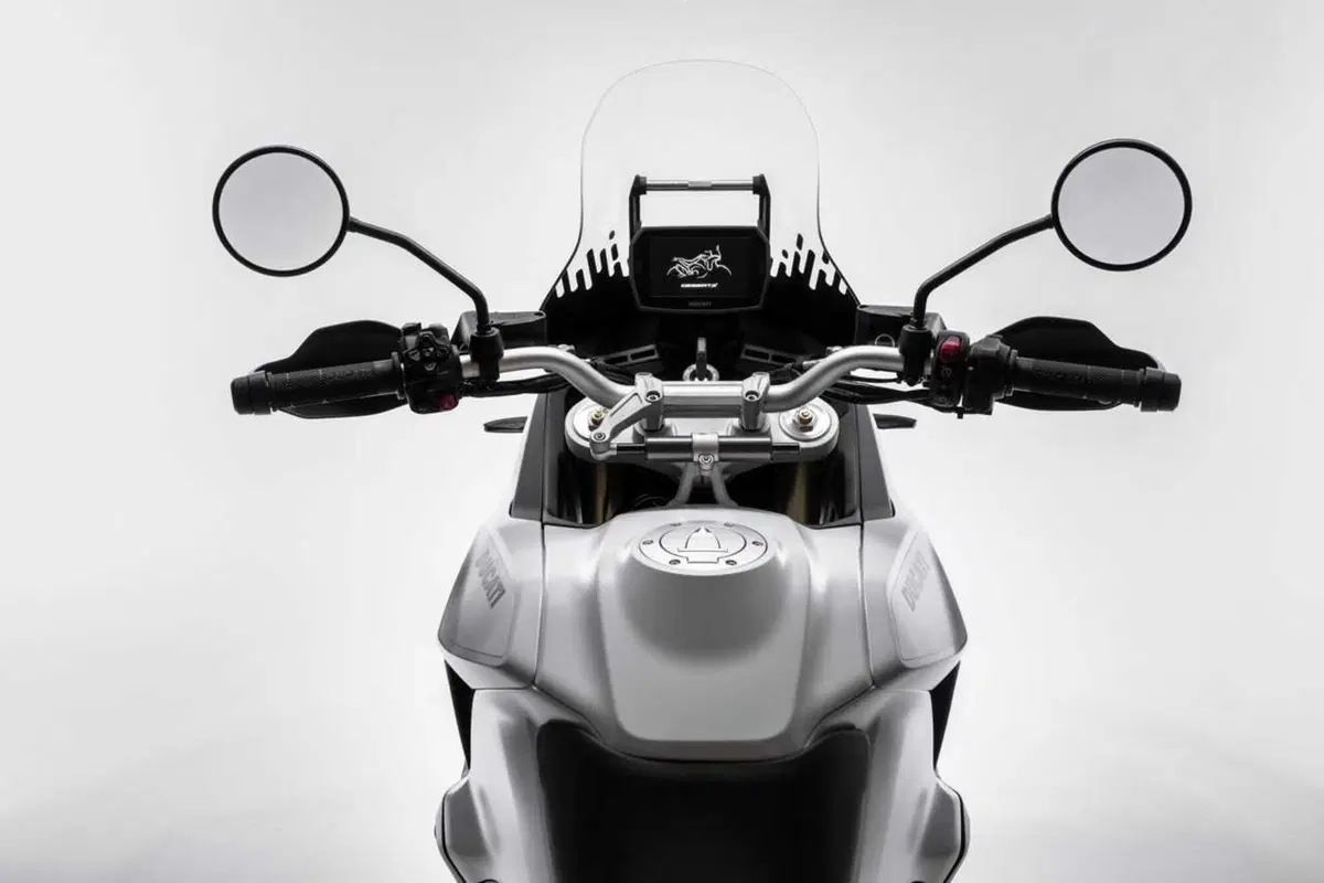 Ducati DesertX 2026: è tutta nuova! Com'è fatta e come cambia la adventure bolognese (50)
