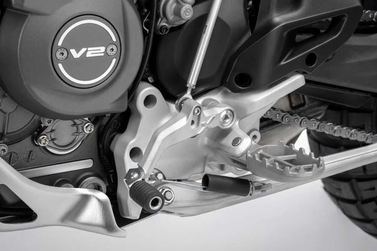 Ducati DesertX 2026: è tutta nuova! Com'è fatta e come cambia la adventure bolognese (54)