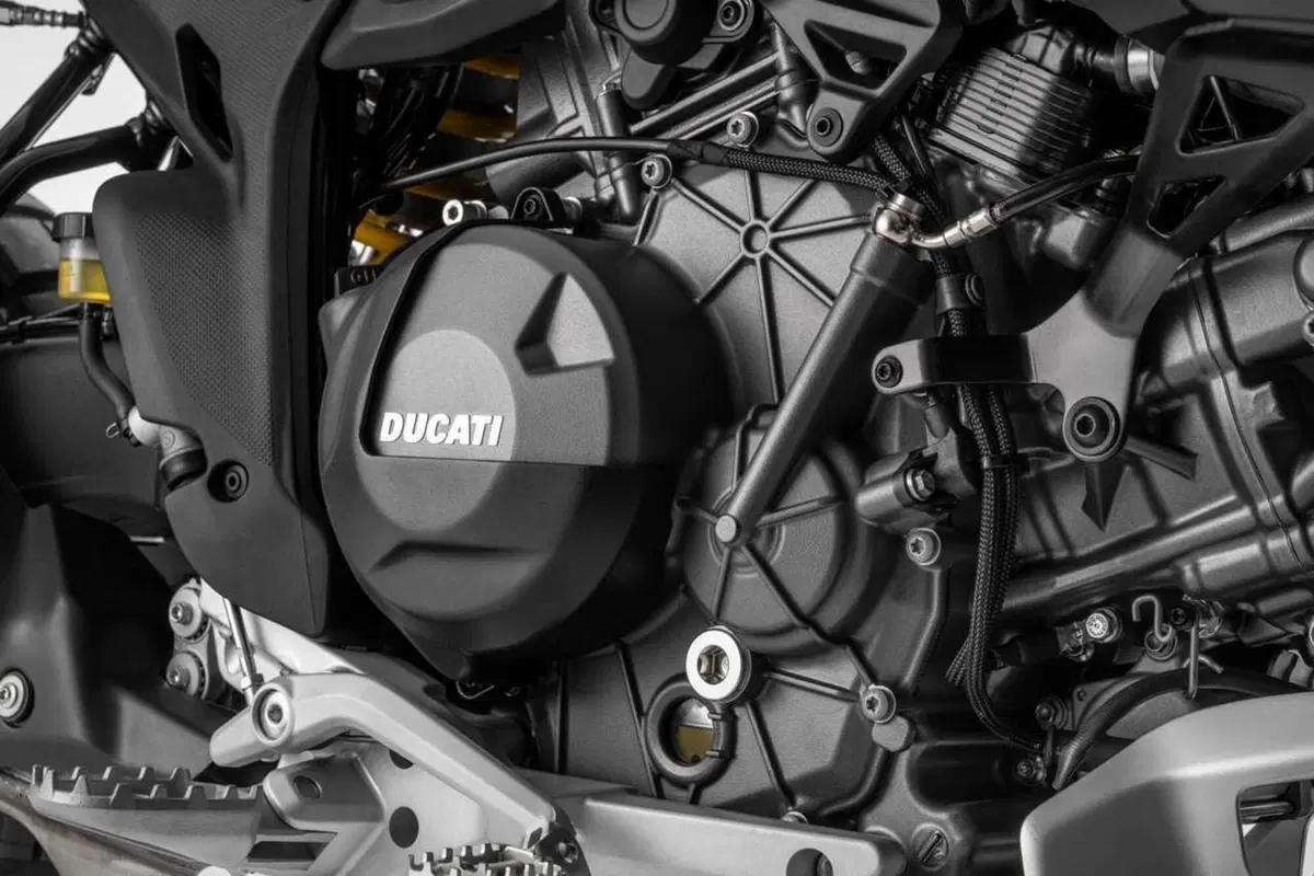 Ducati DesertX 2026: è tutta nuova! Com'è fatta e come cambia la adventure bolognese (59)
