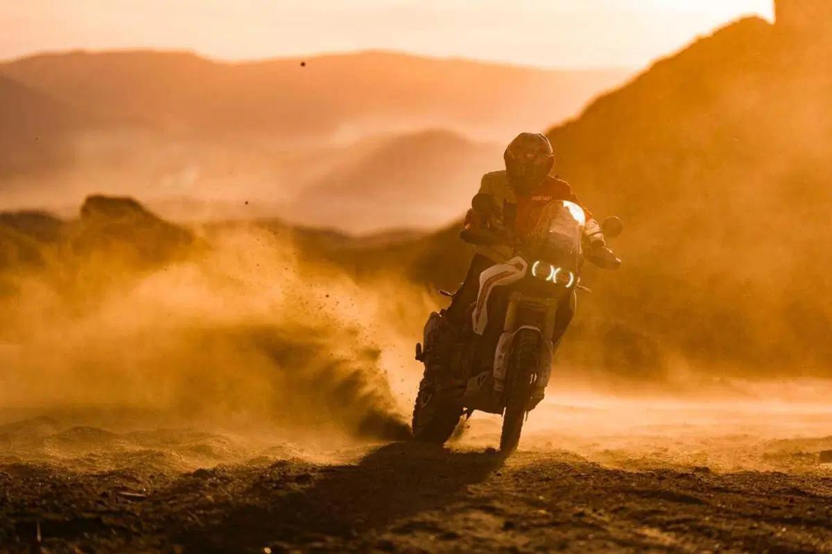 Ducati DesertX 2026: è tutta nuova! Com'è fatta e come cambia la adventure bolognese (76)