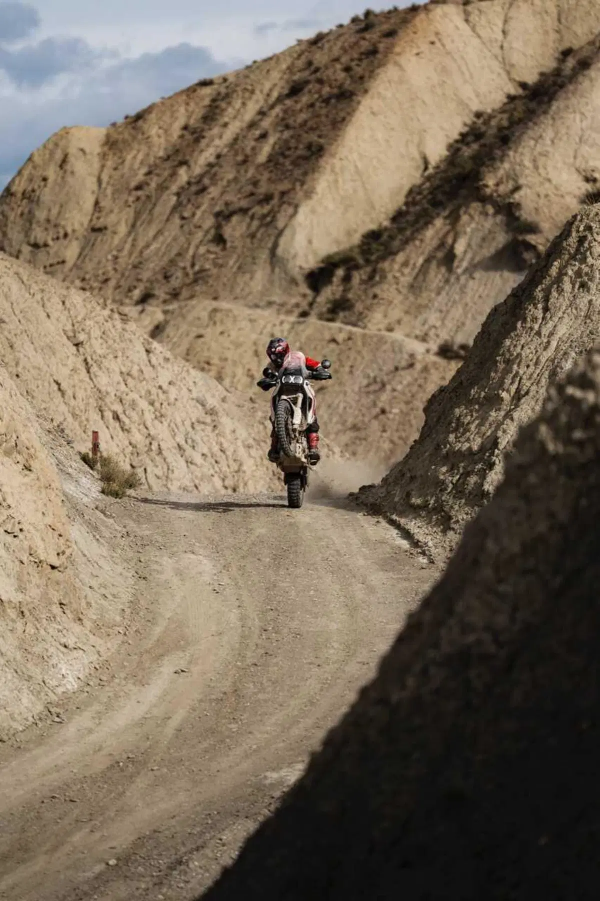 Ducati DesertX 2026: è tutta nuova! Com'è fatta e come cambia la adventure bolognese (83)