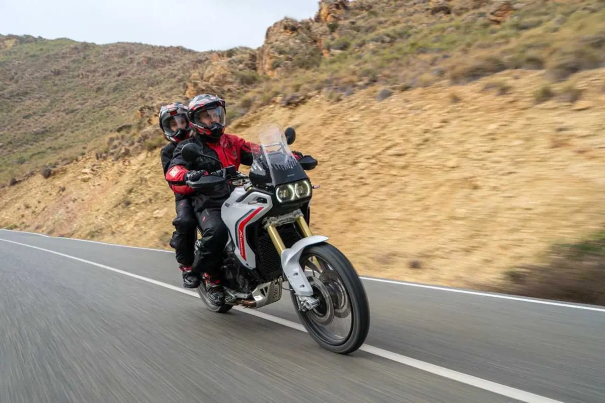 Ducati DesertX 2026: è tutta nuova! Com'è fatta e come cambia la adventure bolognese (122)