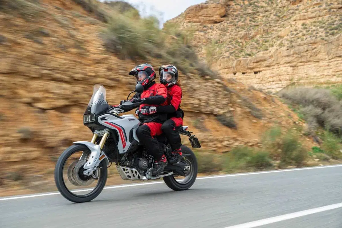 Ducati DesertX 2026: è tutta nuova! Com'è fatta e come cambia la adventure bolognese (124)