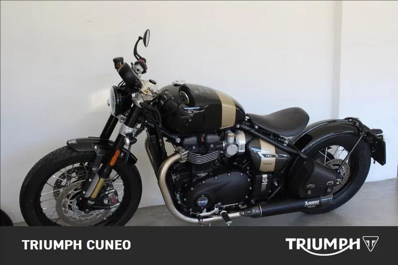 Triumph Bonneville Bobber TFC (2025) (9)